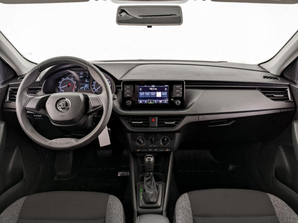Skoda Rapid II с пробегом 2021 года, цена 1 470 000 рублей, 76273 км, лифтбек, Автокод Объявления