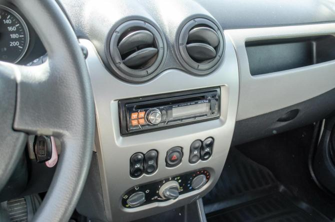 Renault Sandero I с пробегом 2011 года, цена 490 000 рублей, 139000 км, хэтчбек, Автокод Объявления