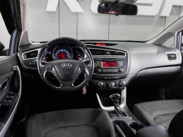 Kia Ceed II Рестайлинг с пробегом 2017 года, цена 1 369 000 рублей, 114740 км, хэтчбек, Автокод Объявления
