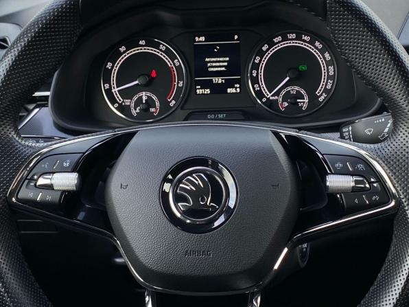 Skoda Rapid II с пробегом 2020 года, цена 1 769 000 рублей, 93000 км, лифтбек, Автокод Объявления