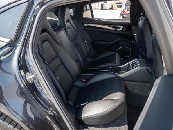 Porsche Panamera II с пробегом 2017 года, цена 5 730 000 рублей, 110487 км, лифтбек, Автокод Объявления