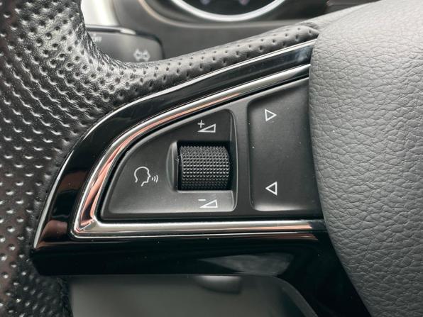 Skoda Rapid I Рестайлинг с пробегом 2019 года, цена 1 490 000 рублей, 79700 км, лифтбек, Автокод Объявления