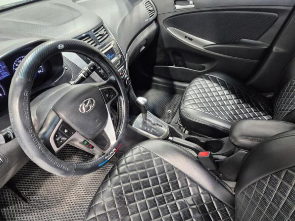 Hyundai Solaris I Рестайлинг с пробегом 2014 года, цена 855 000 рублей, 228000 км, седан, Автокод Объявления