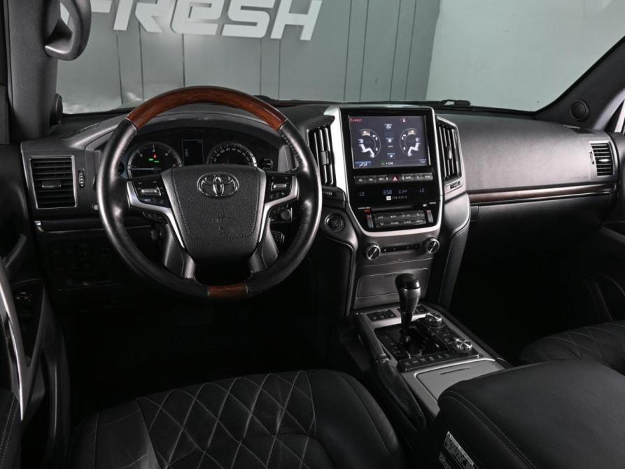 Toyota Land Cruiser 200 Series Рестайлинг 2 Ростов-на-Дону  - изображение 6