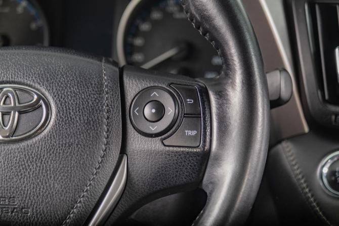 Toyota RAV4 IV (XA40) Рестайлинг с пробегом 2019 года, цена 2 499 000 рублей, 106500 км, внедорожник, Автокод Объявления