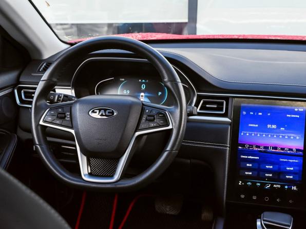 JAC J7 I с пробегом 2023 года, цена 1 525 000 рублей, 11900 км, лифтбек, Автокод Объявления