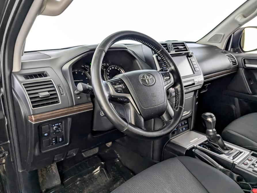 Toyota Land Cruiser Prado 150 Series Рестайлинг 2 Москва  - изображение 16