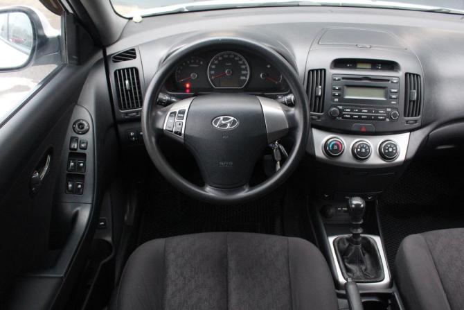 Hyundai Elantra IV (HD) с пробегом 2011 года, цена 665 000 рублей, 217699 км, седан, Автокод Объявления