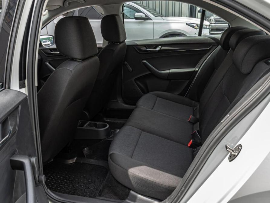 Skoda Rapid I Рестайлинг Краснодар  - изображение 11