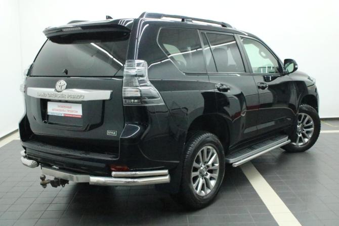 Toyota Land Cruiser Prado 150 Series Рестайлинг 1 с пробегом 2017 года, цена 3 995 000 рублей, 244015 км, внедорожник, Автокод Объявления