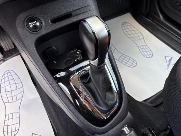 Renault Kaptur I с пробегом 2017 года, цена 1 240 000 рублей, 92518 км, внедорожник, Автокод Объявления
