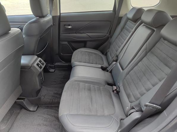 Mitsubishi Outlander III Рестайлинг 3 с пробегом 2021 года, цена 2 349 000 рублей, 139530 км, внедорожник, Автокод Объявления