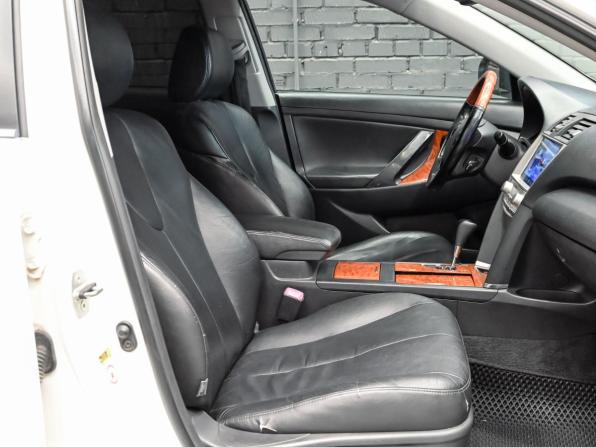 Toyota Camry VI (XV40) Рестайлинг с пробегом 2010 года, цена 1 200 000 рублей, 274440 км, седан, Автокод Объявления