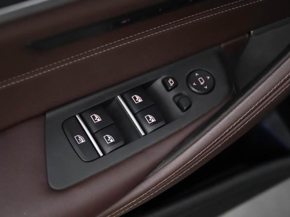 BMW 5 серии VII (G30/G31/G38) Рестайлинг с пробегом 2020 года, цена 4 783 077 рублей, 99268 км, седан, Автокод Объявления