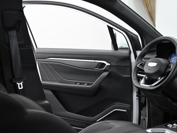 Geely Okavango I Рестайлинг с пробегом 2024 года, цена 2 699 000 рублей, 32000 км, внедорожник, Автокод Объявления