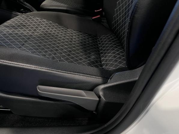 Volkswagen Polo VI с пробегом 2021 года, цена 1 698 000 рублей, 63427 км, лифтбек, Автокод Объявления