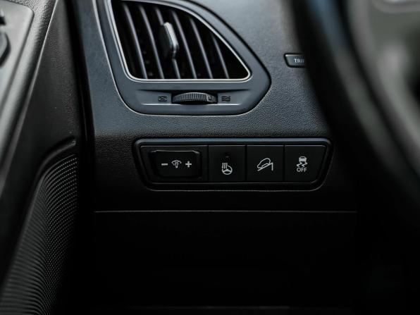 Hyundai ix35 I Рестайлинг с пробегом 2013 года, цена 1 170 000 рублей, 187704 км, внедорожник, Автокод Объявления