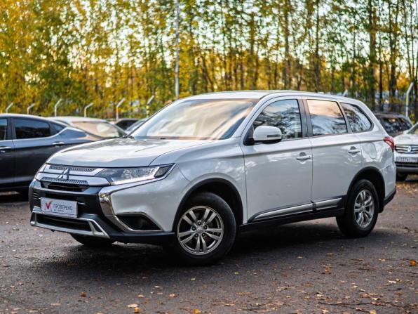Mitsubishi Outlander III Рестайлинг 3 с пробегом 2019 года, цена 1 849 000 рублей, 138470 км, внедорожник, Автокод Объявления