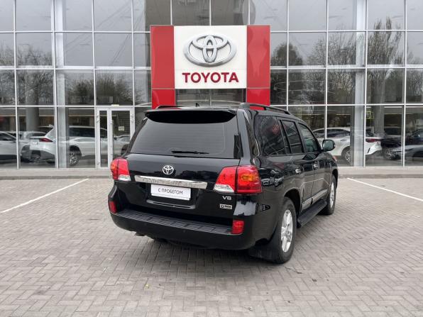 Toyota Land Cruiser 200 Series Рестайлинг 1 с пробегом 2015 года, цена 7 499 000 рублей, 95750 км, внедорожник, Автокод Объявления
