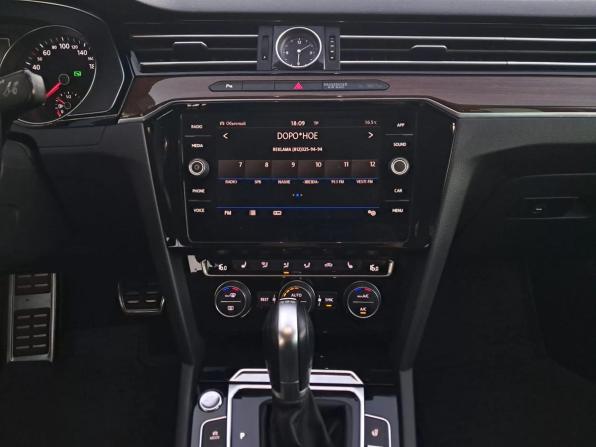 Volkswagen Passat B8 с пробегом 2019 года, цена 1 565 000 рублей, 228478 км, седан, Автокод Объявления