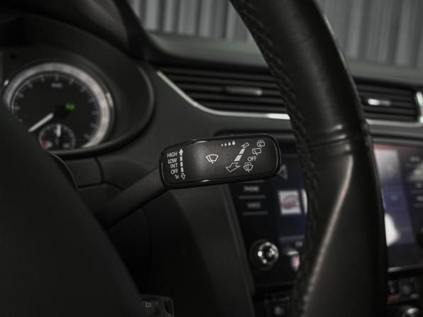 Skoda Octavia III (A7) Рестайлинг с пробегом 2020 года, цена 2 100 000 рублей, 148227 км, лифтбек, Автокод Объявления
