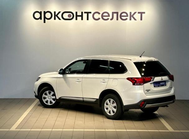 Mitsubishi Outlander III Рестайлинг 2 с пробегом 2015 года, цена 1 613 000 рублей, 145251 км, внедорожник, Автокод Объявления