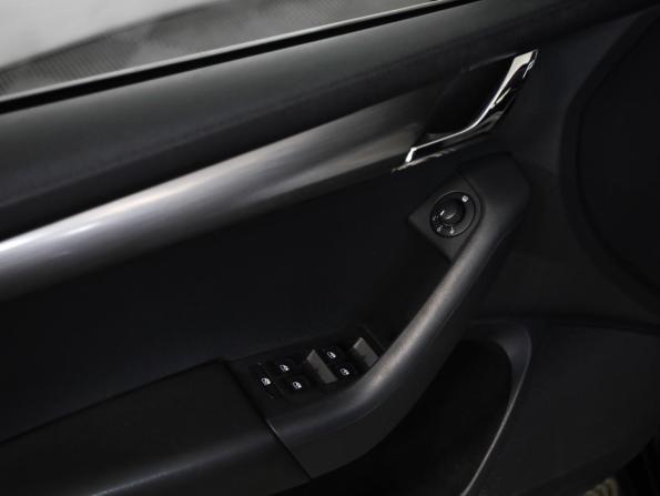Skoda Octavia III (A7) Рестайлинг с пробегом 2019 года, цена 1 599 000 рублей, 73755 км, лифтбек, Автокод Объявления