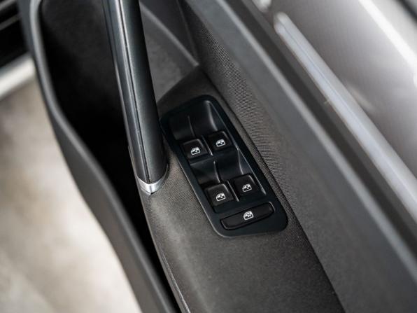 Volkswagen Golf VII с пробегом 2015 года, цена 1 695 000 рублей, 165940 км, универсал, Автокод Объявления