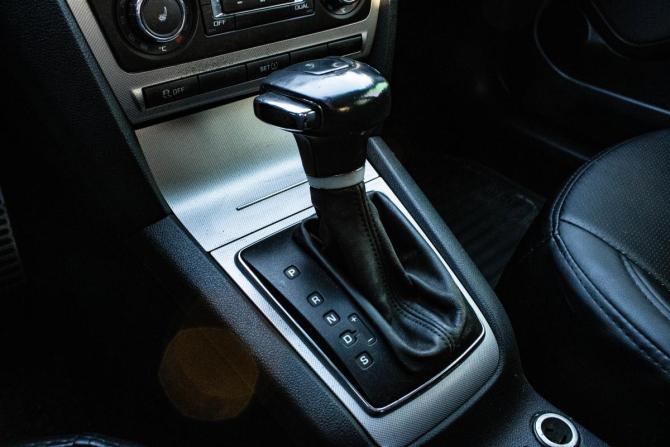 Skoda Octavia II (A5) Рестайлинг с пробегом 2012 года, цена 789 000 рублей, 216155 км, лифтбек, Автокод Объявления