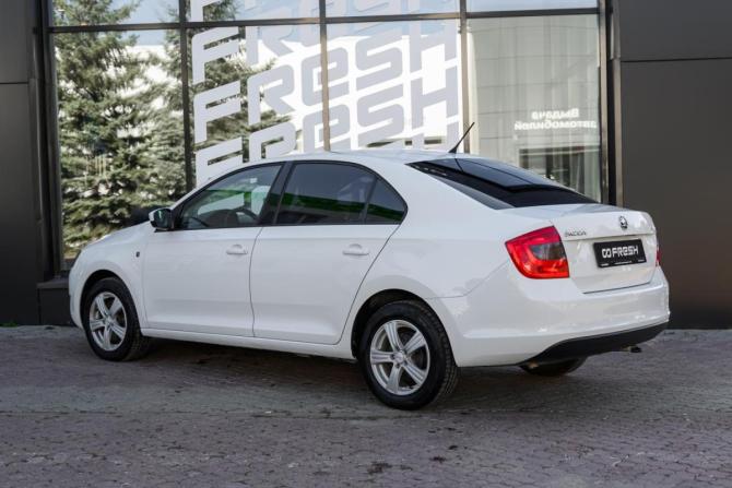 Skoda Rapid I с пробегом 2014 года, цена 949 000 рублей, 150718 км, лифтбек, Автокод Объявления