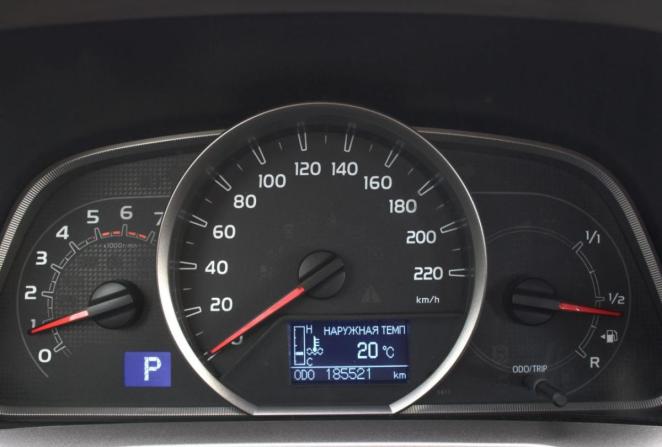 Toyota RAV4 IV (XA40) с пробегом 2015 года, цена 2 040 000 рублей, 185521 км, внедорожник, Автокод Объявления