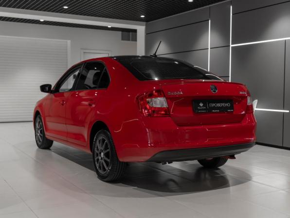 Skoda Rapid I с пробегом 2017 года, цена 1 100 000 рублей, 77628 км, лифтбек, Автокод Объявления