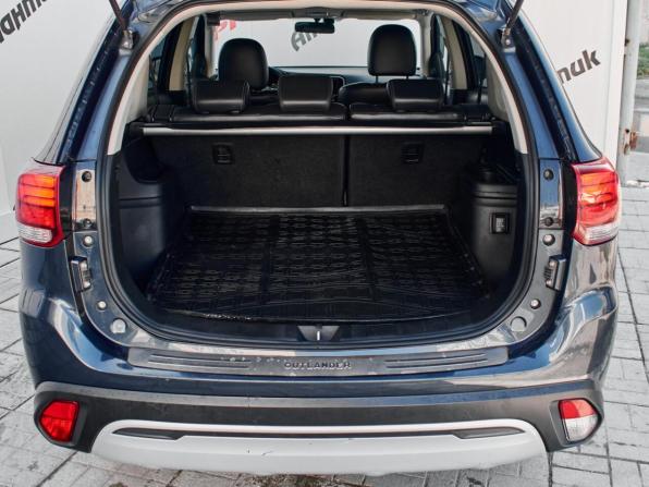 Mitsubishi Outlander III Рестайлинг 3 с пробегом 2019 года, цена 2 325 000 рублей, 77023 км, внедорожник, Автокод Объявления