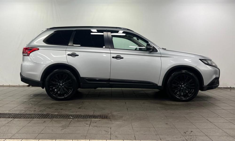 Mitsubishi Outlander III Рестайлинг 3 Санкт-Петербург  - изображение 3