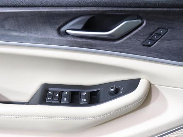 Jeep Grand Cherokee V (WL) с пробегом 2023 года, цена 6 099 000 рублей, 41372 км, внедорожник, Автокод Объявления