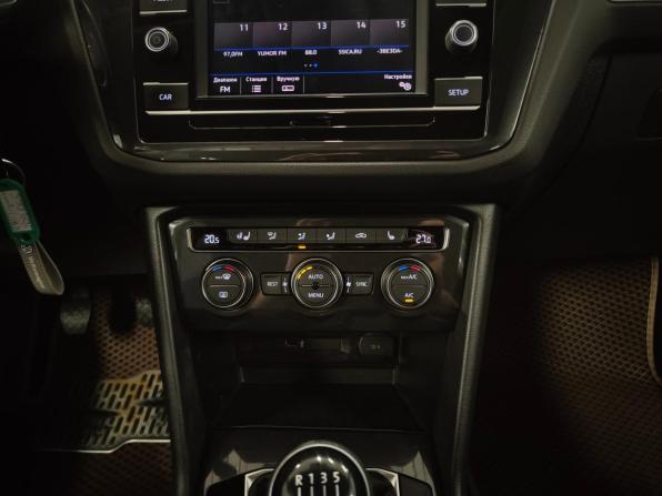 Volkswagen Tiguan II с пробегом 2018 года, цена 1 694 000 рублей, 145100 км, внедорожник, Автокод Объявления