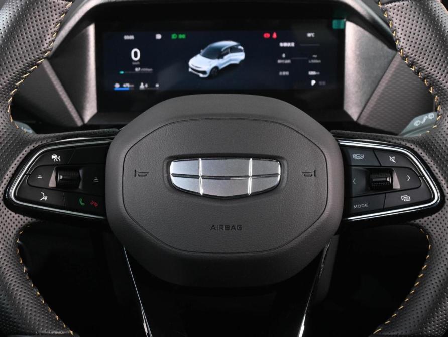 Geely Coolray I Рестайлинг 2 Ростов-на-Дону  - изображение 13