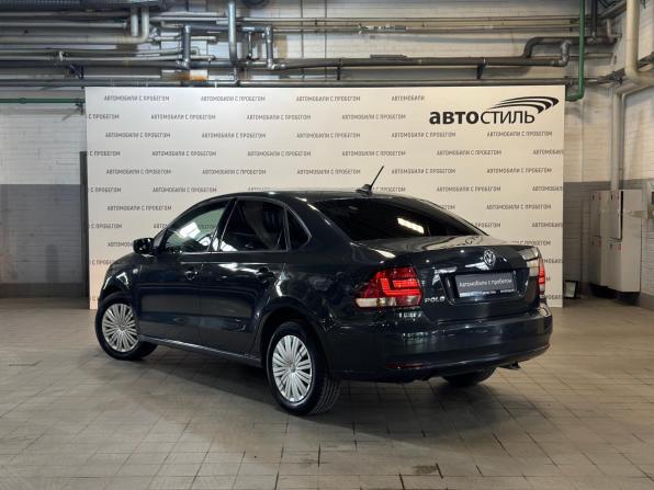 Volkswagen Polo V Рестайлинг с пробегом 2017 года, цена 799 000 рублей, 140000 км, седан, Автокод Объявления
