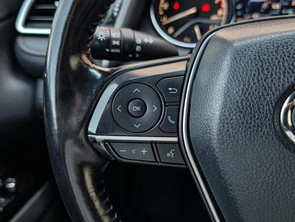 Toyota Camry VIII (XV70) с пробегом 2019 года, цена 2 850 000 рублей, 131171 км, седан, Автокод Объявления