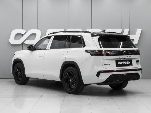 Volkswagen Teramont II (China Market) с пробегом 2026 года, цена 6 430 000 рублей, 52 км, внедорожник, Автокод Объявления