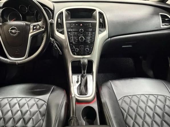 Opel Astra J с пробегом 2012 года, цена 599 000 рублей, 133777 км, хэтчбек, Автокод Объявления
