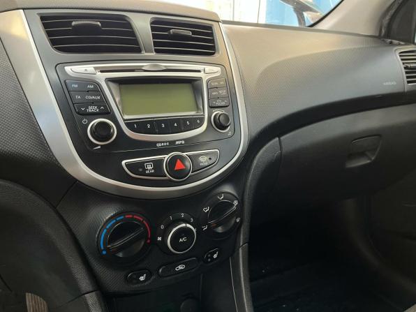 Hyundai Solaris I с пробегом 2012 года, цена 603 200 рублей, 261826 км, хэтчбек, Автокод Объявления