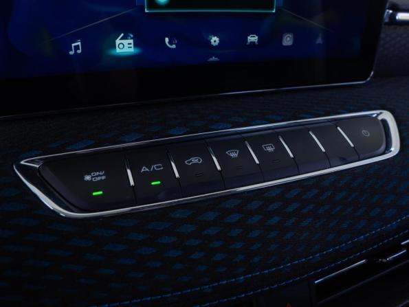 Haval Jolion I Рестайлинг 2 с пробегом 2025 года, цена 1 859 000 рублей, 65097 км, внедорожник, Автокод Объявления