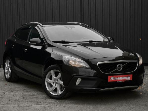 Volvo V40 Cross Country I с пробегом 2014 года, цена 1 650 000 рублей, 106567 км, хэтчбек, Автокод Объявления