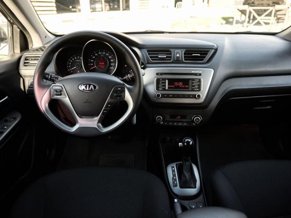 Kia Rio III Рестайлинг с пробегом 2016 года, цена 1 289 000 рублей, 83195 км, хэтчбек, Автокод Объявления