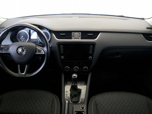 Skoda Octavia III (A7) Рестайлинг с пробегом 2017 года, цена 1 699 000 рублей, 168892 км, лифтбек, Автокод Объявления