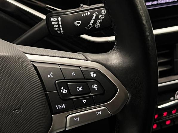 Volkswagen Polo VI с пробегом 2021 года, цена 1 899 000 рублей, 83748 км, лифтбек, Автокод Объявления