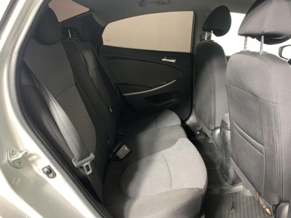Hyundai Solaris I с пробегом 2013 года, цена 880 000 рублей, 116258 км, седан, Автокод Объявления
