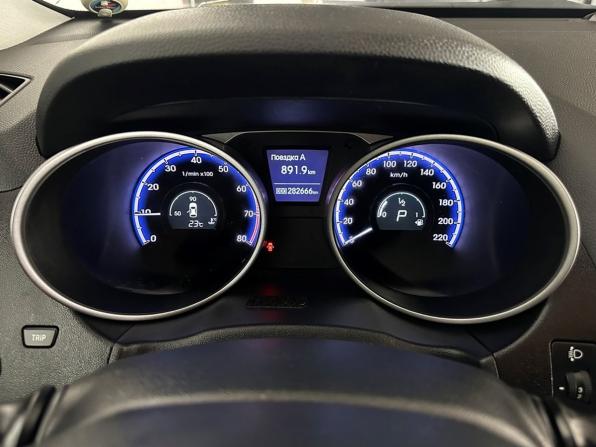 Hyundai ix35 I с пробегом 2012 года, цена 939 000 рублей, 282664 км, внедорожник, Автокод Объявления