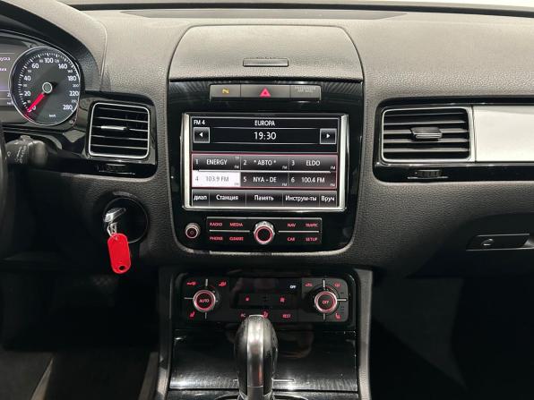 Volkswagen Touareg II с пробегом 2010 года, цена 1 449 000 рублей, 242365 км, внедорожник, Автокод Объявления